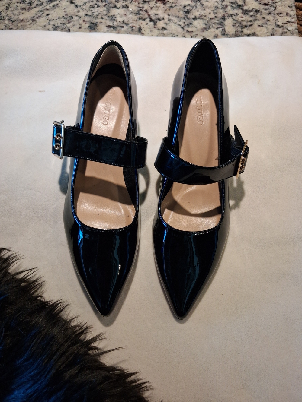Coutgo Black Patent Mary Jane Kitten Heel Pumps - Picture 2 of 7